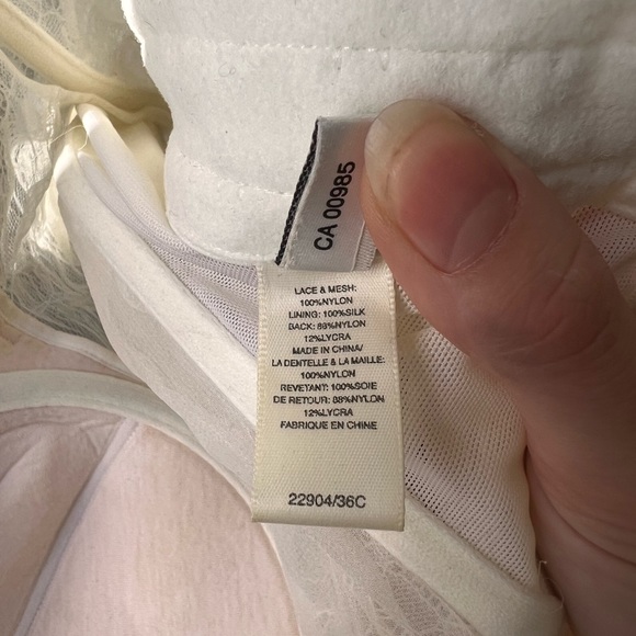 White Lace Corset with Bow - Picture 6 of 7